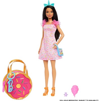 Barbie Doll Clothing, Deluxe Keychain Bag with Candy Themed Accessories (1 Outfit)