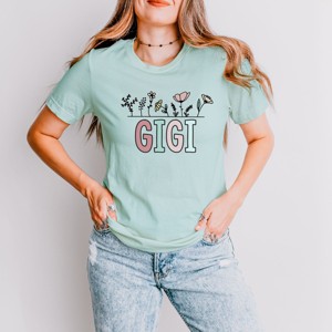 Simply Sage Market Gigi Flowers Short Sleeve Tee - 1 of 4