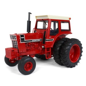 1/16 International Harvester 1466 Black Stripe 2WD w/ Cab & Rear Duals, ERTL Prestige Collection 44260 - 1 of 4