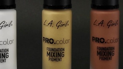 Blue Foundation, Foundation Mixing Pigment for Adjusting Shade, Blue  Pigment for Foundation, Sweat-Proof Long Lasting Silky-Smooth Liquid  Foundation