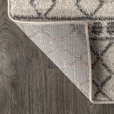 Izil Moroccan Cream and Gray 4' x 6' Synthetic Area Rug