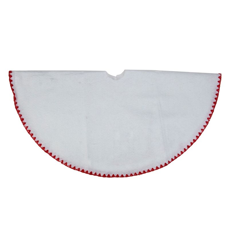 Northlight 26" White and Red Shell Stitching Mini Christmas Tree Skirt, 1 of 4