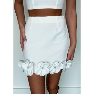 Women's Floral Applique Mini Skirt - Kiwi - 1 of 3