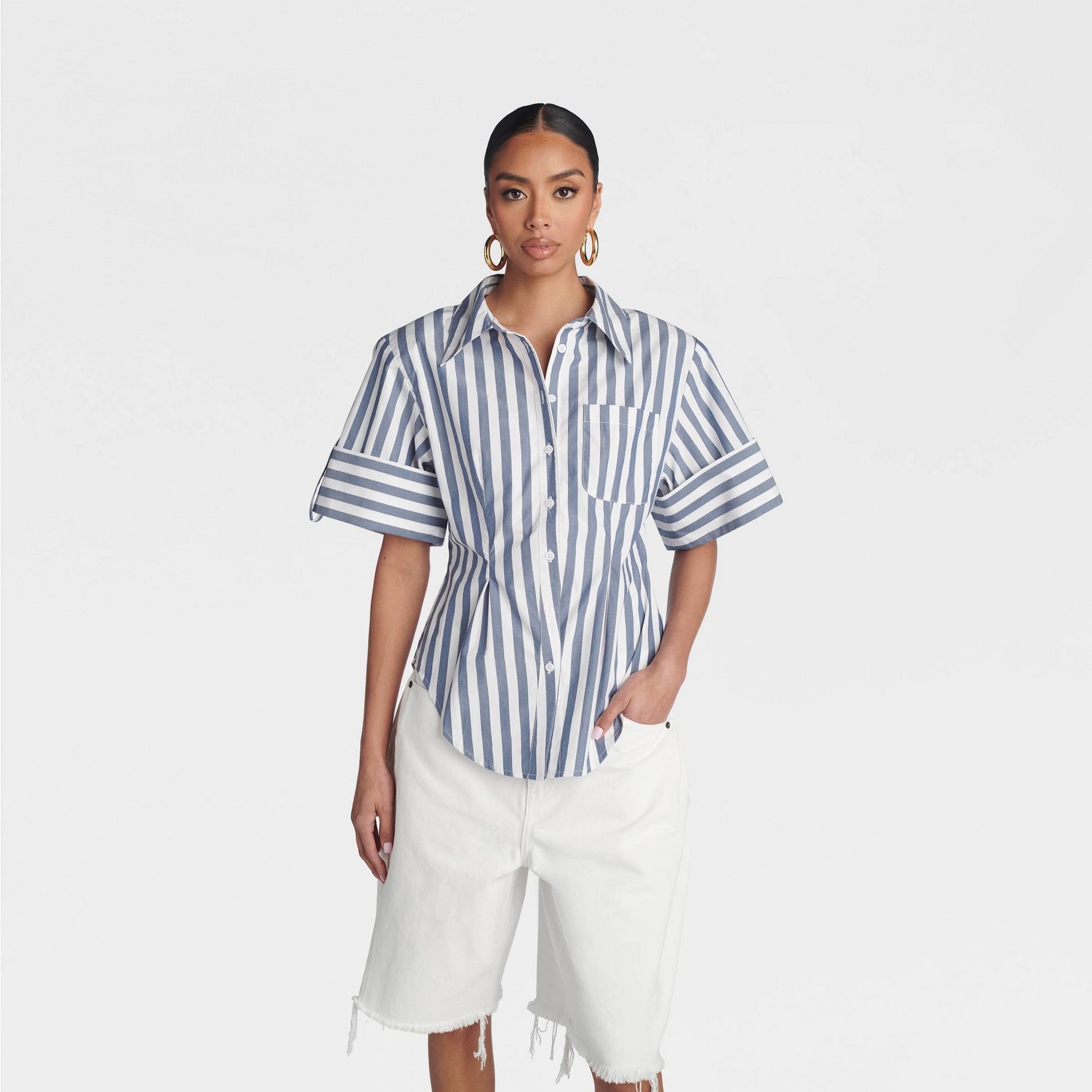 KBB by KAHLANA Women's Short Sleeve' The Hourglass Button-Down Shirt' - Blue Striped