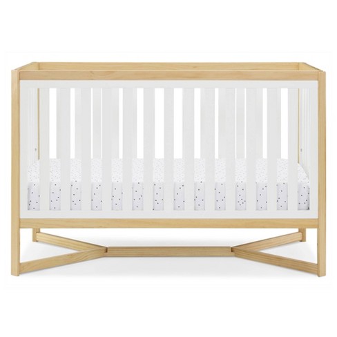 Natural color hot sale crib