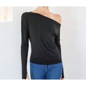 Women's One Cold Shoulder Top - red haute - 1 of 1