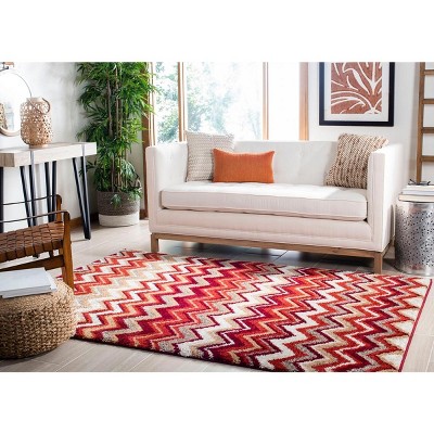 Tahoe Chevron Beige and Terracotta Synthetic Area Rug