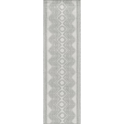 nuLOOM Rayna Geometric Stain Resistant High Traffic Outdoor Area Rug
