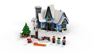 LEGO Icons Santa's Visit 10293 Christmas House Model Building Set for  Adults and Families, Festive Home Décor with Xmas Tree, Gift Idea