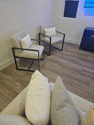 Guest review image 2 of 3, zoom in