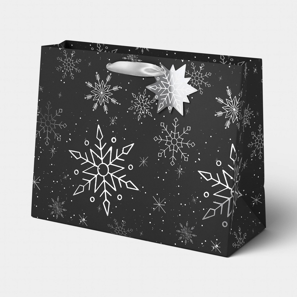 Christmas Frost and Flash Large Vogue Gift Bag Snowflakes - Wondershop™