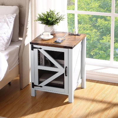 Nightstand with Charging Station, Charging End Table with Metal Mesh Barn Door, Wood Bedside Table with Storage, for Bedroom Living Room, White