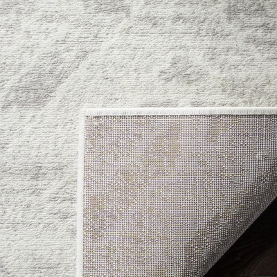Skyler 5'1" x 7'6" Gray Synthetic Medallion Area Rug