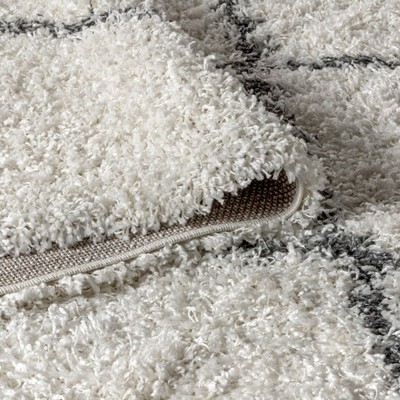 Cream/Grey Moroccan Trellis Shag Area Rug 5' x 8'