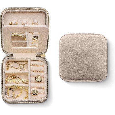 Plush Velvet Jewelry Box | Travel Jewelry Case | Featured in Things | Best Gifts For Daughter