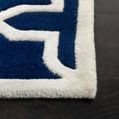 Handmade Dark Blue and Ivory Wool Tufted Rug, 2' x 3'