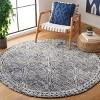 Metro MET480 Tufted Indoor Rug - Safavieh - 2 of 3