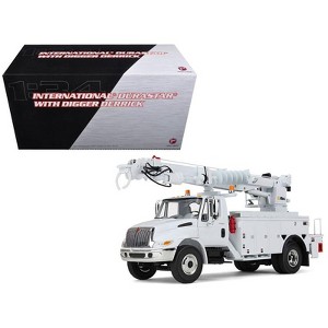 International DuraStar Truck with Digger Derrick Body "Altec" White 1/34 Diecast Model by First Gear - 1 of 4