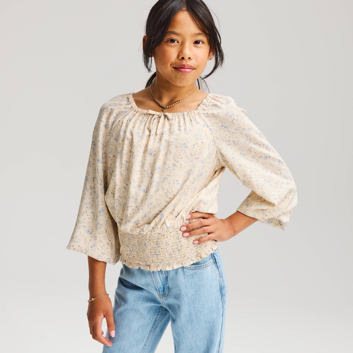 Блузка Cat & Jack Long Sleeve Smocked Woven Floral Blouse для девочек, цвет: С принтом — фото 1