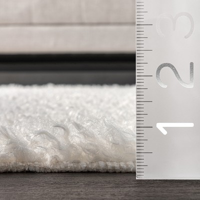 Elysian White Shaggy Faux Sheepskin 3' x 5' Washable Rug