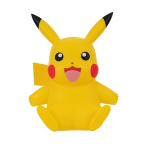 Pokémon Pikachu Deluxe Vinyl 8" Figure - 1 of 4