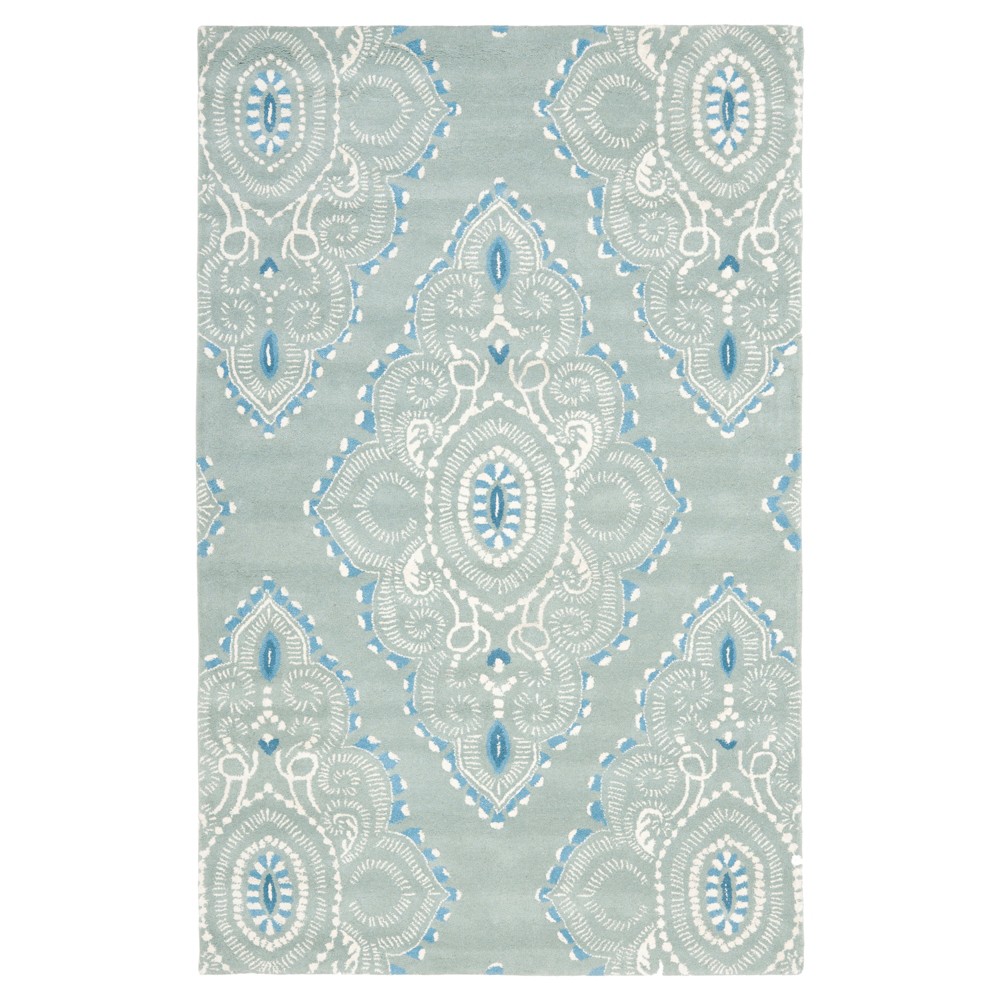 4'x6' Damask Area Rug Blue/Ivory - Safavieh