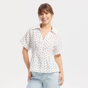 Top con mangas dolman cortas, cuello y escote en V para mujer - Universal Thread™