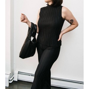 Women's MOCKNECK PLEATED TOP - BLACK TAPE - 1 of 4