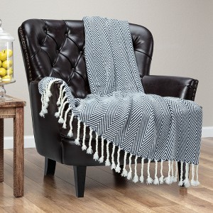 Chanasya Chevron Lightweight Acrylic Throw Blanket With Tassels - 1 of 4