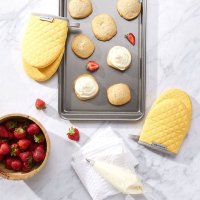 Yellow Silicone and Cotton Mini Oven Mitts, Set of 2