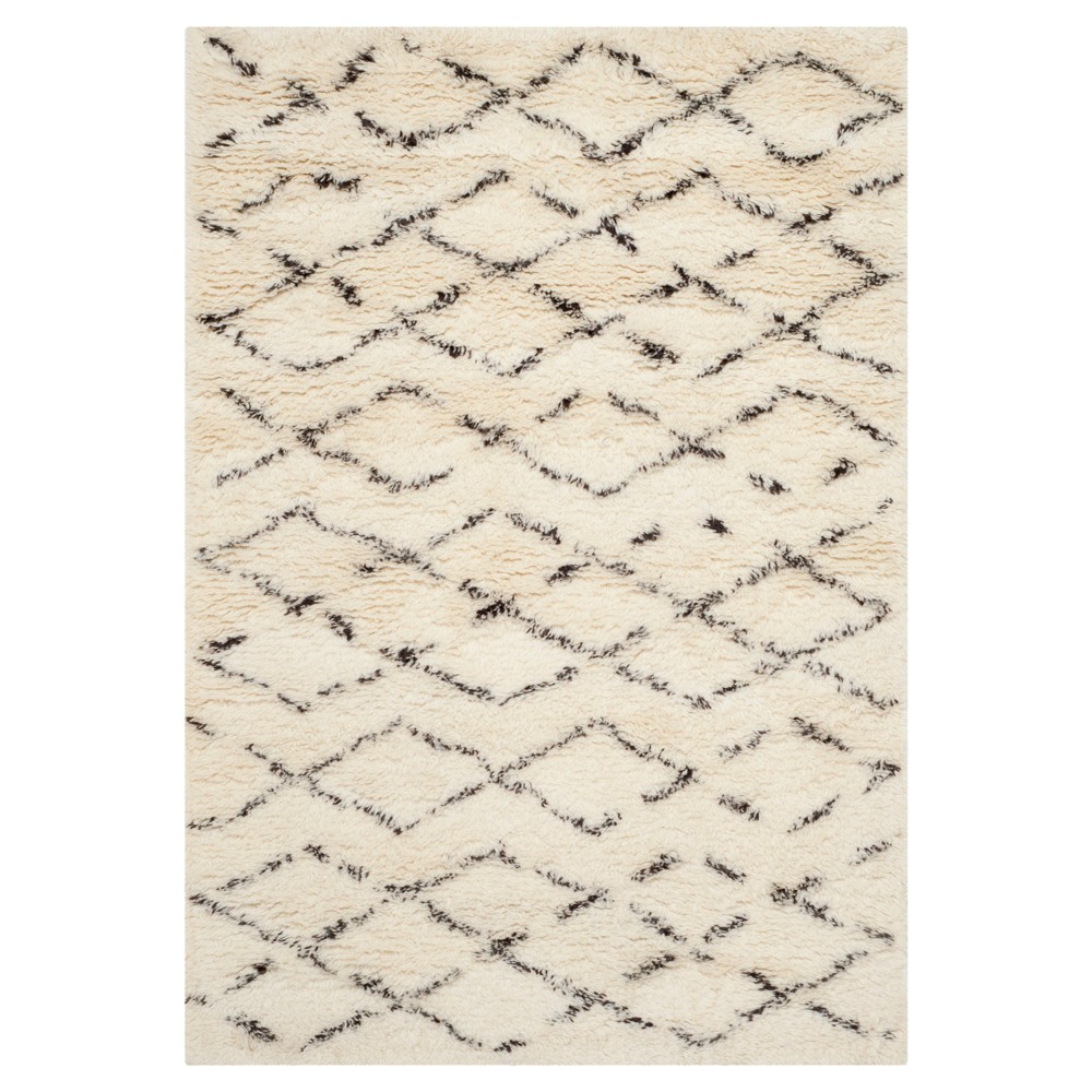 Katie Area Rug - Ivory / Brown (4' X 6') - Safavieh