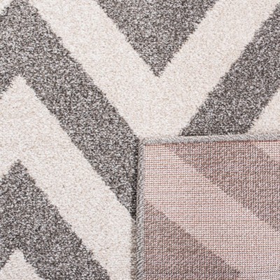 5' x 5' Dark Grey and Beige Reversible Synthetic Area Rug