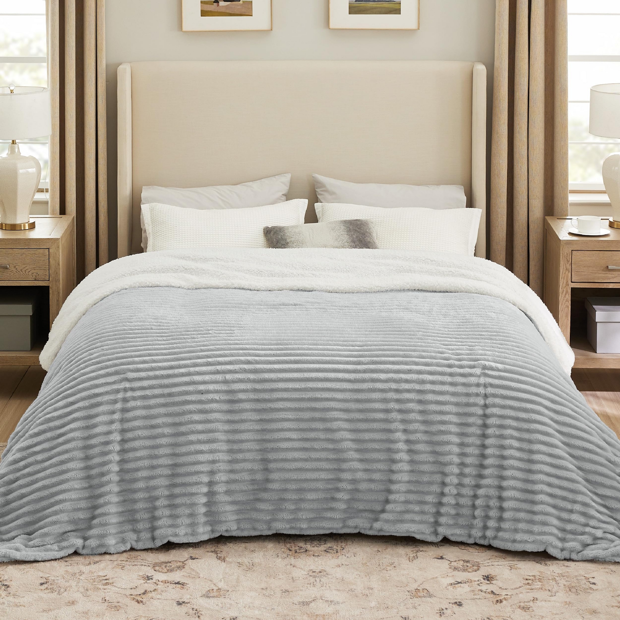 Bedsure Fleece Blanket King Size for Bed - Super Soft Cozy Plush Fleece Thick Warm Blanket for Spring , Grey, 108x90 Inches