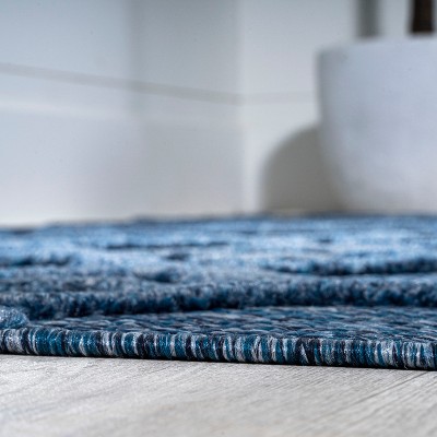 Navy Diamond Pattern Indoor/Outdoor Runner Rug