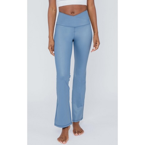 High-Waisted Crossover Flare - Fabletics