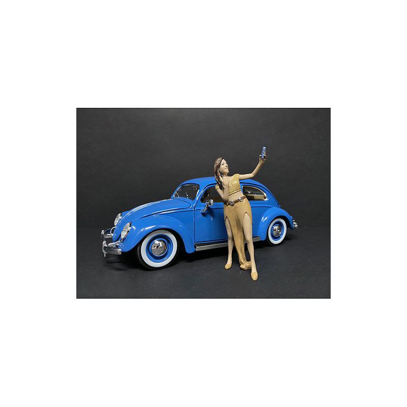 "Partygoers" Figurine V for 1/24 Scale Models by American Diorama, 1 of 4