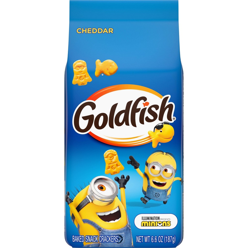 Goldfish Minions Shaped Cheddar Crackers Bag - 6.6oz