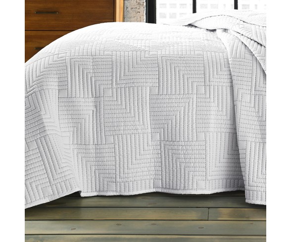 Twin White Maze Quilt Set - CITY SCENE