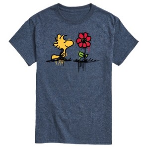 Men's - Peanuts - Woodstock Rose Short Sleeve Graphic T-Shirt - 1 of 4