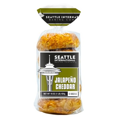 Seattle International Jalapeno Cheddar Bagel
