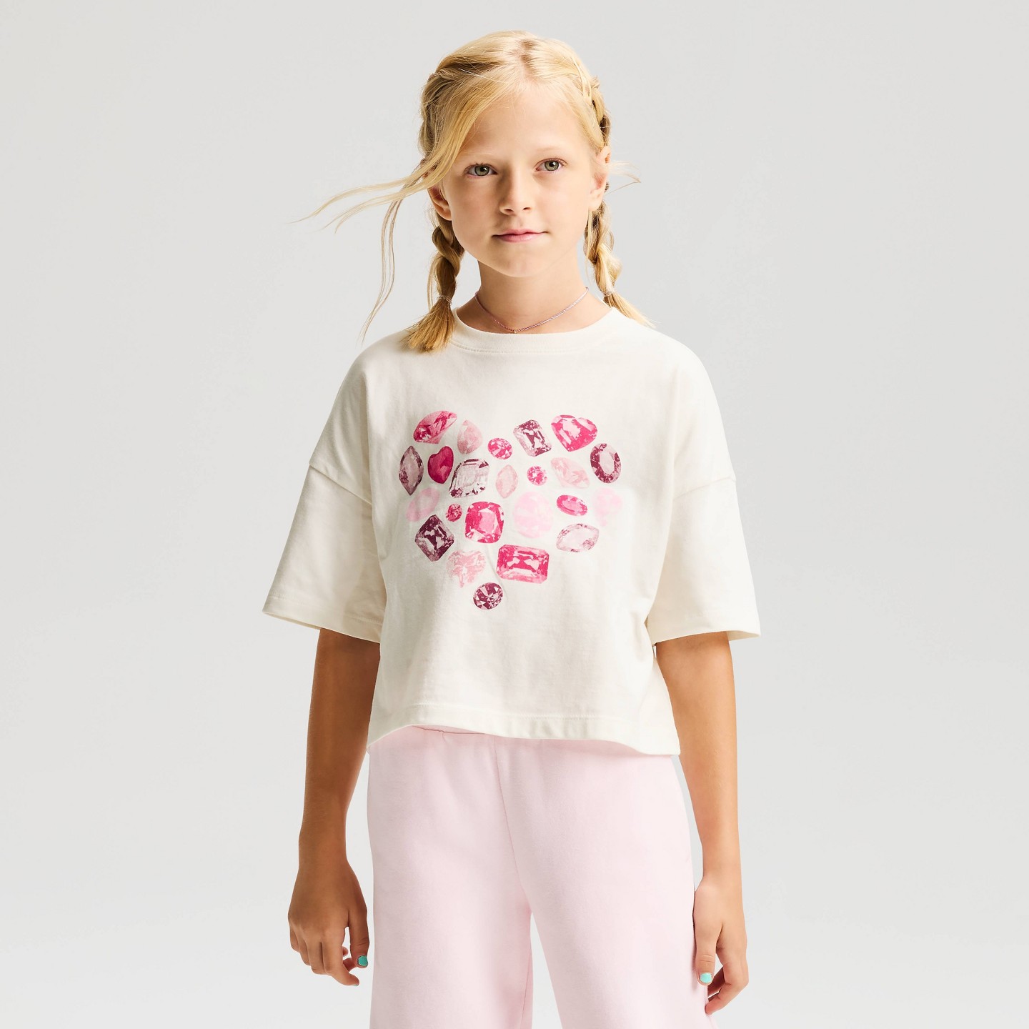 Футболка Cat & Jack Short Sleeve Boxy 'Heart Gems' Graphic T-Shirt для девочек, цвет: Кремовый — фото 1