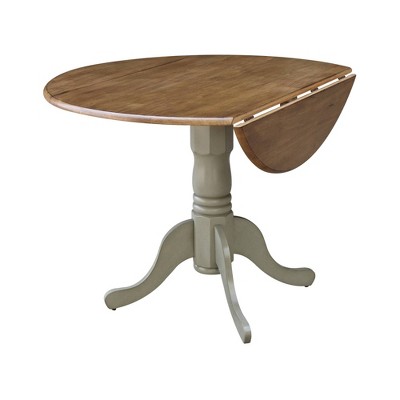 Casual Round Wood Extendable Dining Table in Distressed Hickory