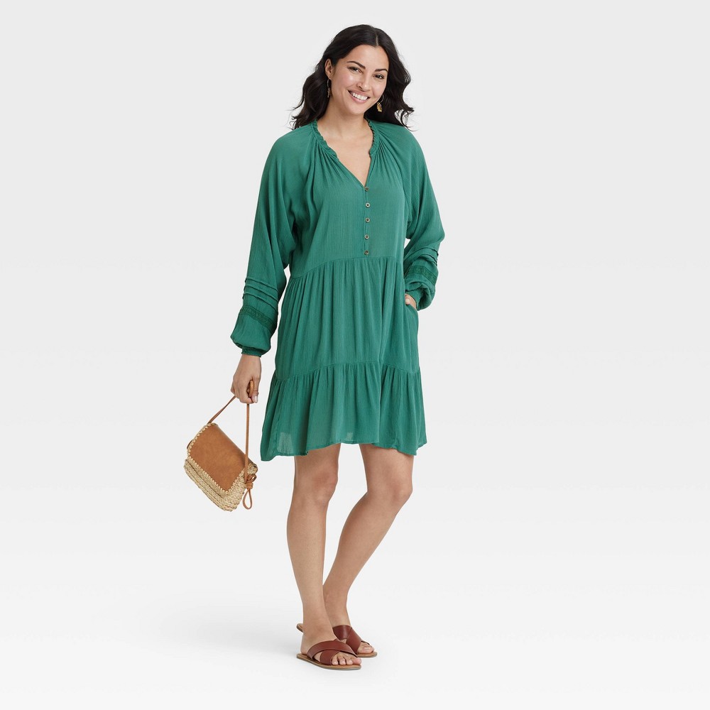 Knox Rose green longe sleeve dress 