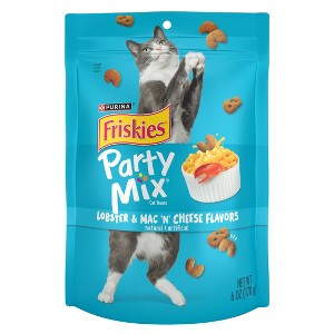 Friskies All Ages Crunchy Cat Treats with Cheese & Lobster Flavor - 6oz - 1 of 4