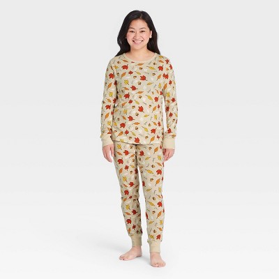 Women's Fall Leaf Print Matching Family Pajama Set - Oatmeal XS