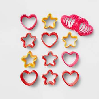 STL file Valentine Heart Cutters and Stamp 30 mm, 15 Stamps