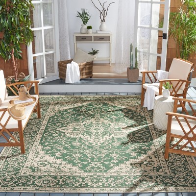 Green and Creme Medallion Synthetic 9' x 12' Tufted Area Rug