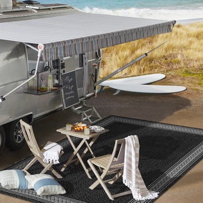 Modern Diamond Geo Black/Gray 8'x10' Reversible Indoor/Outdoor Rug