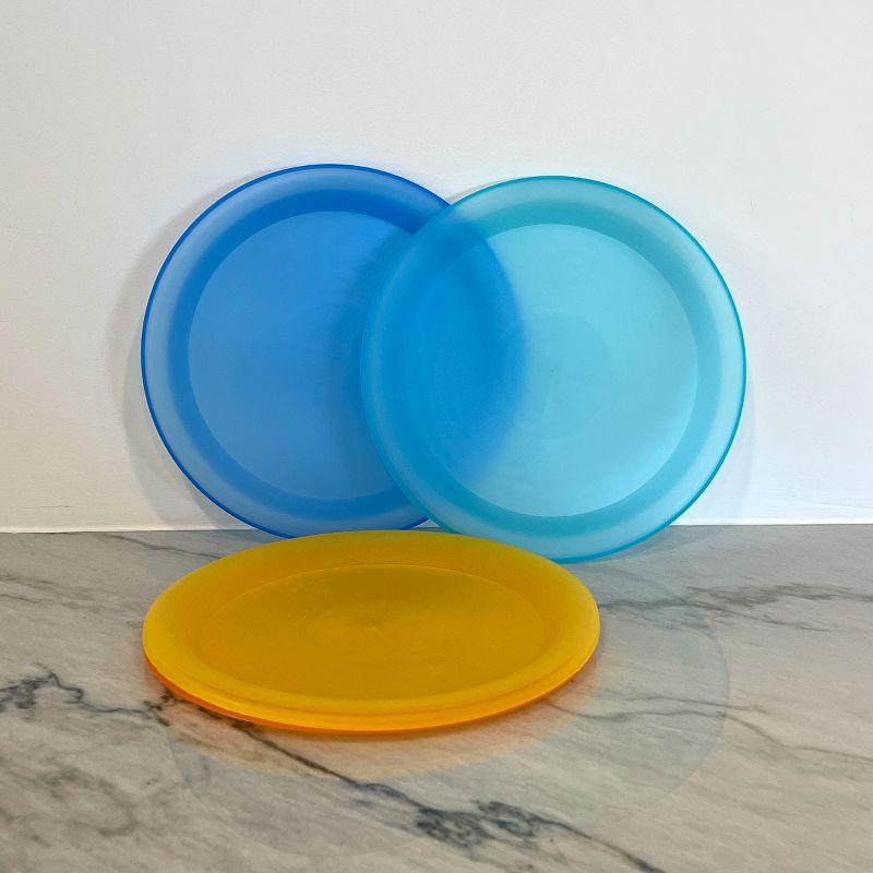 Lexi Home 10 in. Colorful Plastic Reusable Dinner Plates (Set of 4), 6 of 8