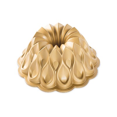 Nordic Ware Crown Bundt Pan